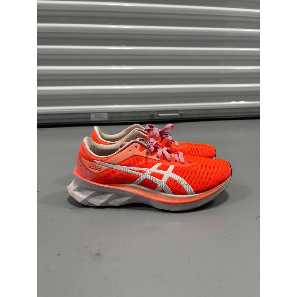 Asics Novablast Tokyo Sunrise Red White Running Shoes 1012A941 Womens 10 - Picture 3 of 7